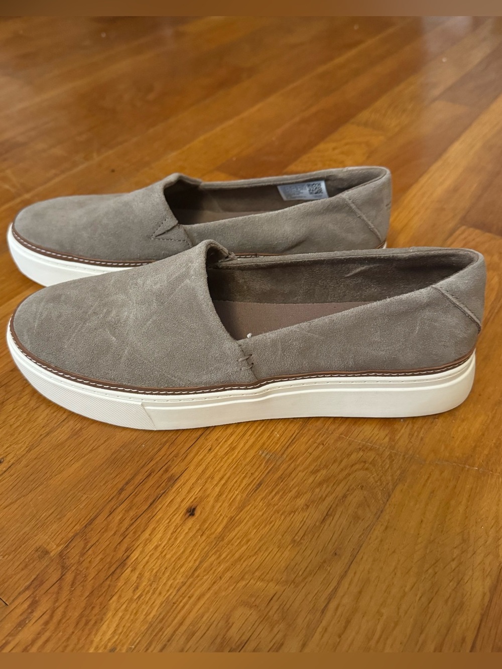TOMS Kameron Dune Suede Slip On Sneaker